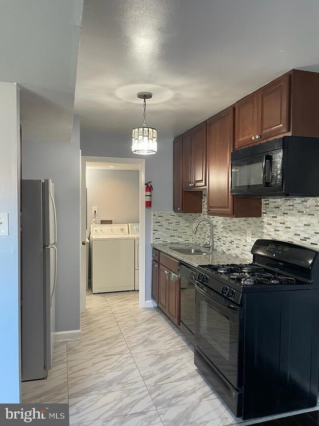 9645 Homestead Ct unit F, Laurel, MD 20723 - photo 2