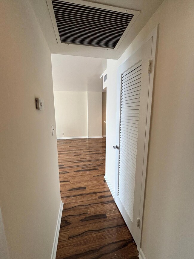 Mirador 1200 unit 1130, Miami Beach, FL 33139 - photo 3