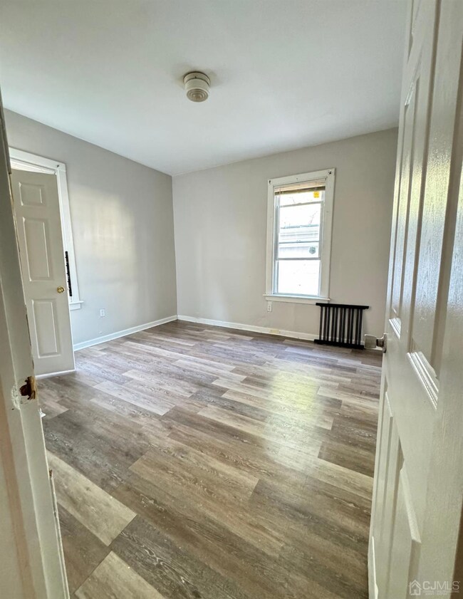 253 Goldsmith Ave unit 1, Newark, NJ 07112 - photo 3