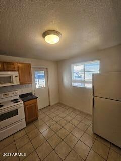 Kitchen entry