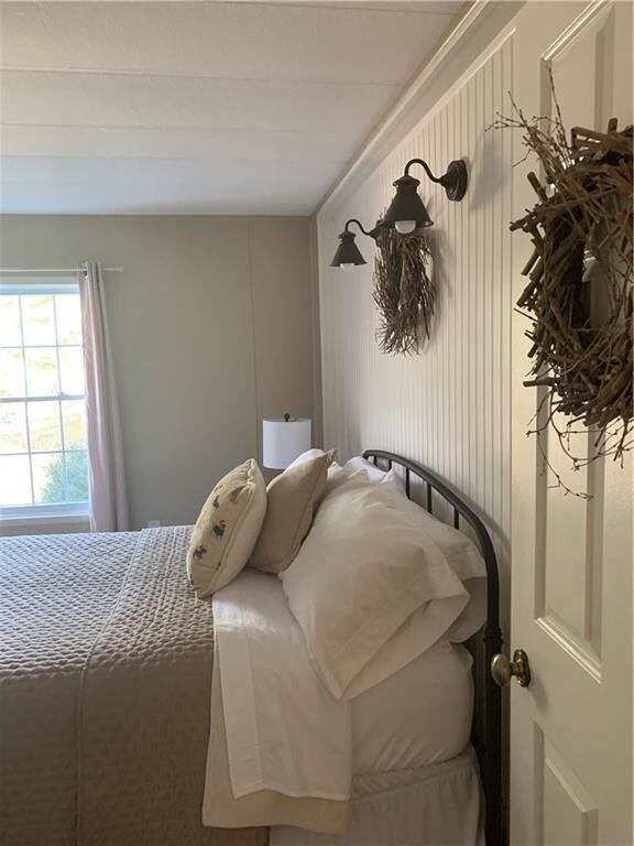 73 Holiday Ct, Wakefield, RI 02879 - photo 4