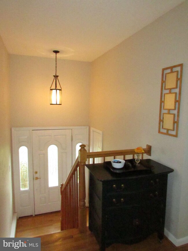 5600 Calvert Dr, Frederick, MD 21703 - photo 5