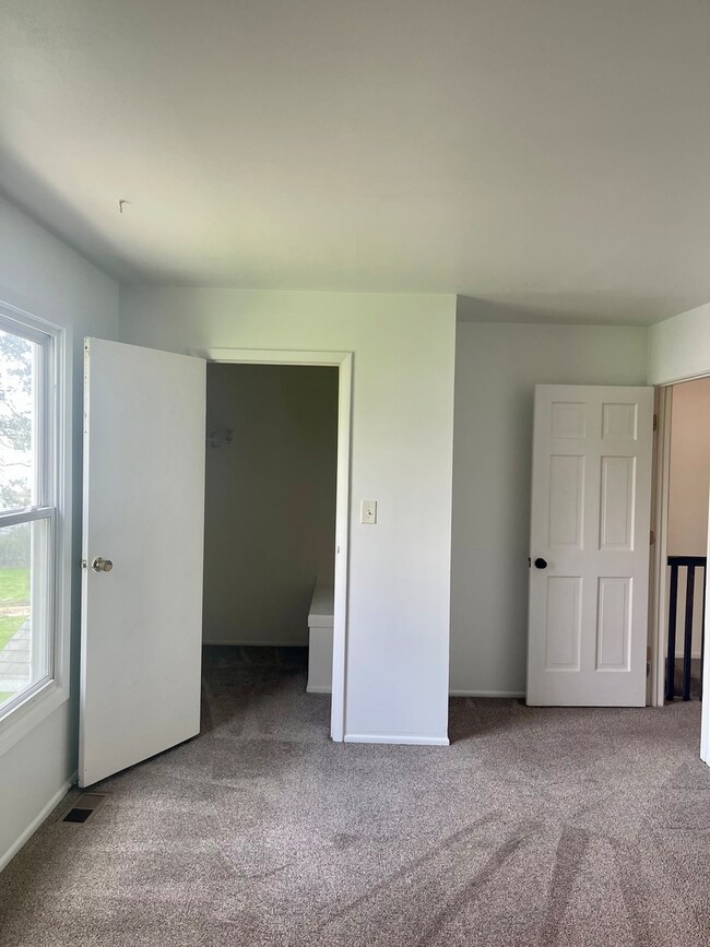 1389 S Glen Cir unit B, Aurora, IL 60506 - photo 6