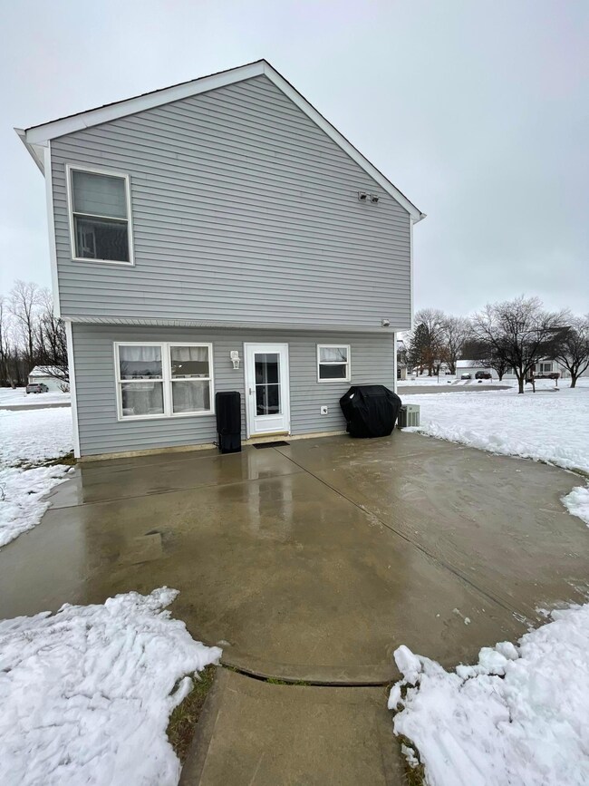 Lake Forest 1107 - Back