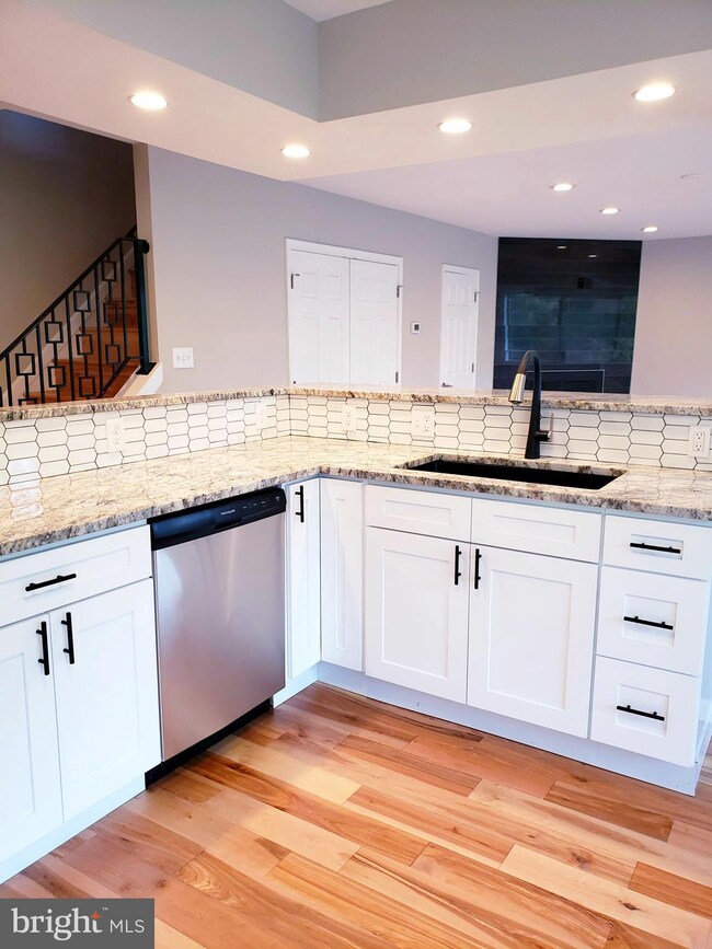 8001 Greenspring Way unit F, Owings Mills, MD 21117 - photo 2