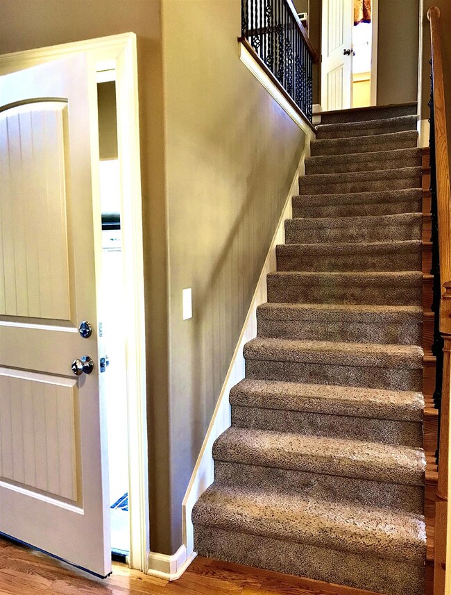 709A N Russell St, Portland, TN 37148 - photo 6