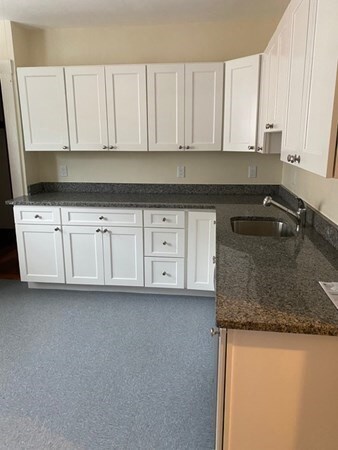 244 Robbins St unit B, Waltham, MA 02453 - photo 2