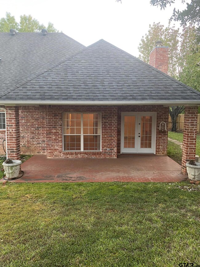 1317 1317 Spring Branch Dr, Tyler, TX 75703 - photo 3