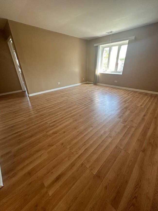 4062 Charleston Rd unit 3E, Matteson, IL 60443 - photo 2