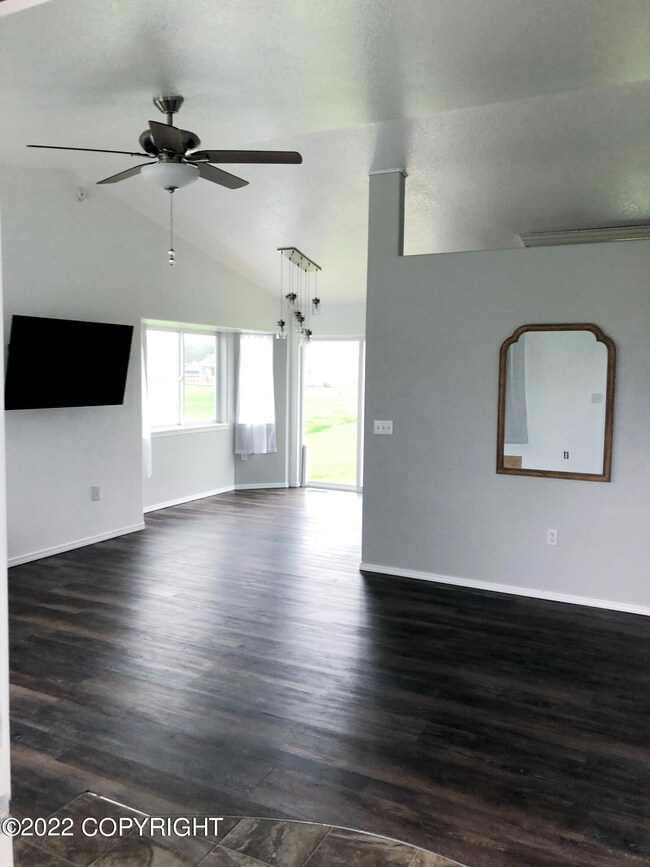 22-13130_Living_Dining_Area_1