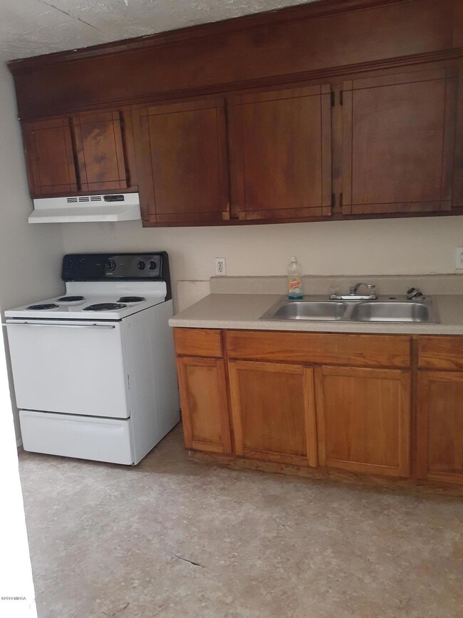 1314 Walnut St, Macon, GA 31201 - photo 3