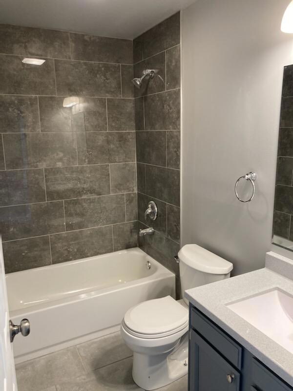 437 E Marion St unit 2W, Princeton, IL 61356 - photo 5