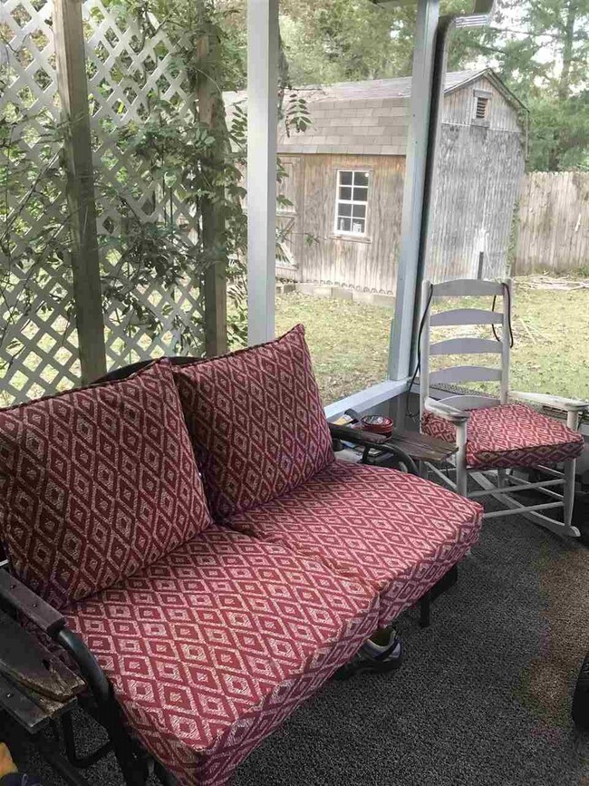 62 Cynthia St, Crawfordville, FL 32327 - photo 5