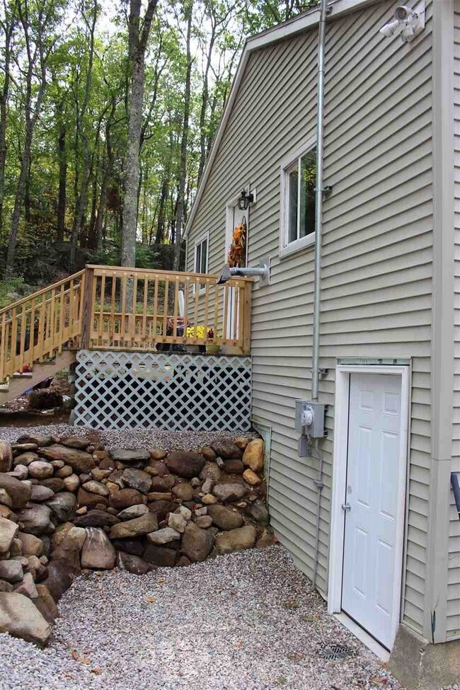 605 Berry River Rd, Barrington, NH 03825 - photo 2