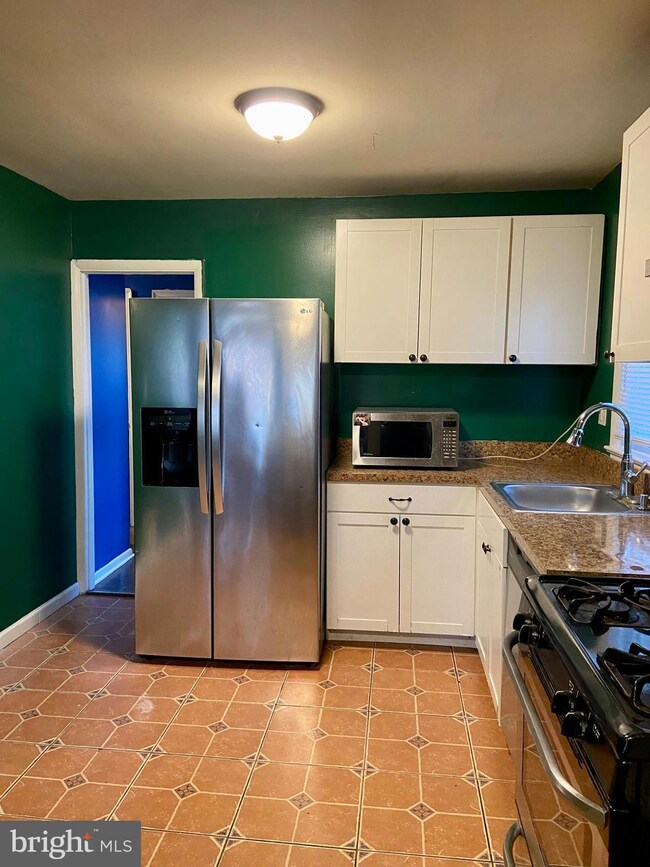 7428 Jefferson St, Hyattsville, MD 20784 - photo 4