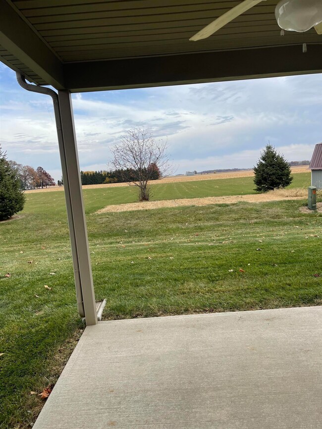 826 Heatherwood Ln, Ossian, IN 46777 - photo 3