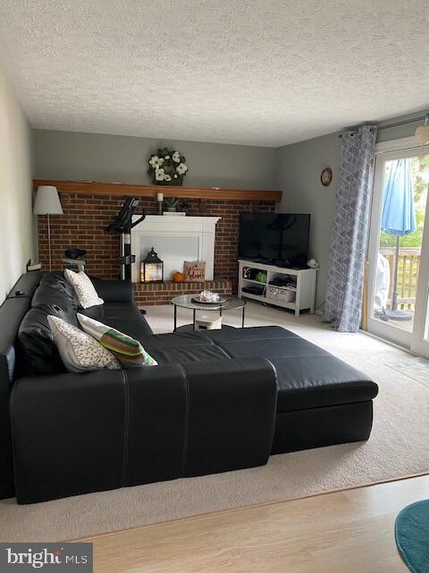 12528 Cliff Edge Dr, Herndon, VA 20170 - photo 4