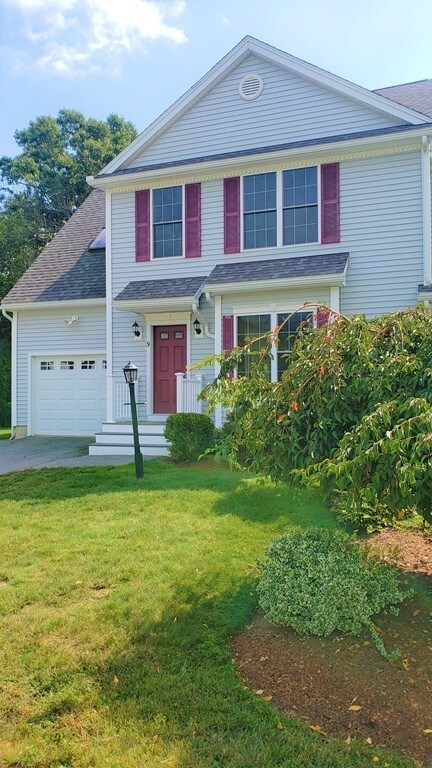 9 Railroad St, Pepperell, MA 01463 - photo 2