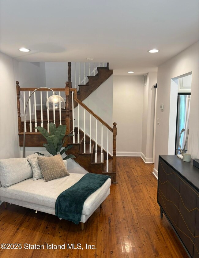 159 Aspen Knolls Way, Staten Island, NY 10312 - photo 7