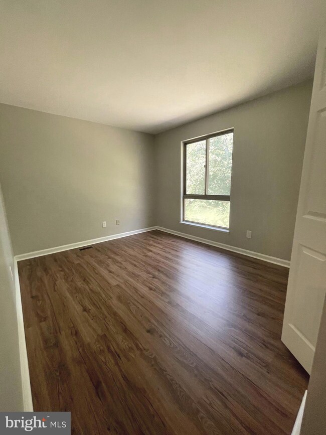 9984 Shoshone Way, Randallstown, MD 21133 - photo 7