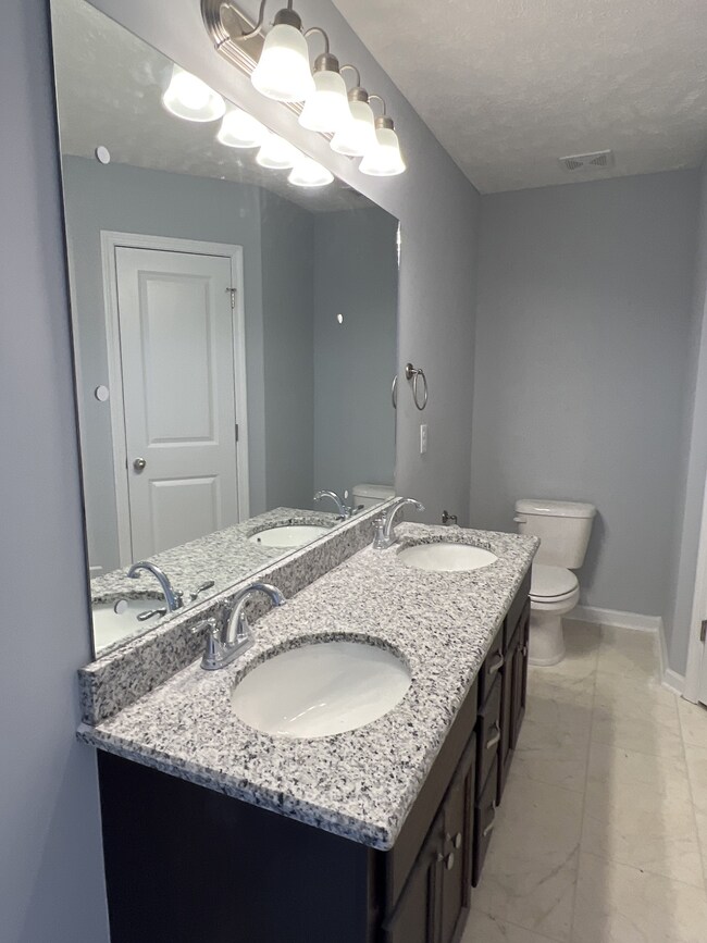 202 Meadowbrook Dr, Shelbyville, TN 37160 - photo 6