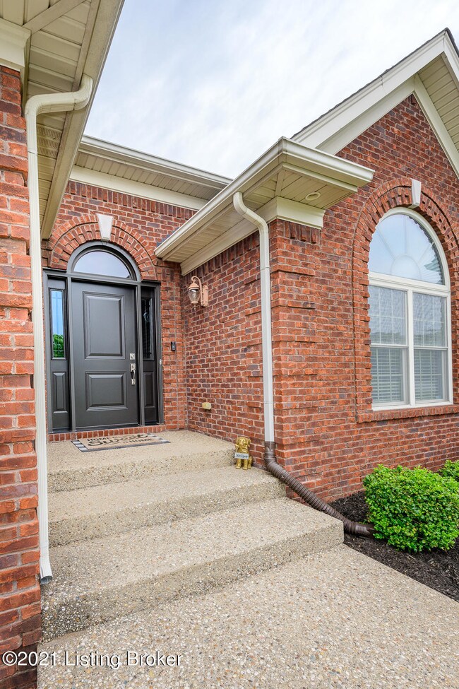 11711 Taylor Rae Dr, Louisville, KY 40229 - photo 6