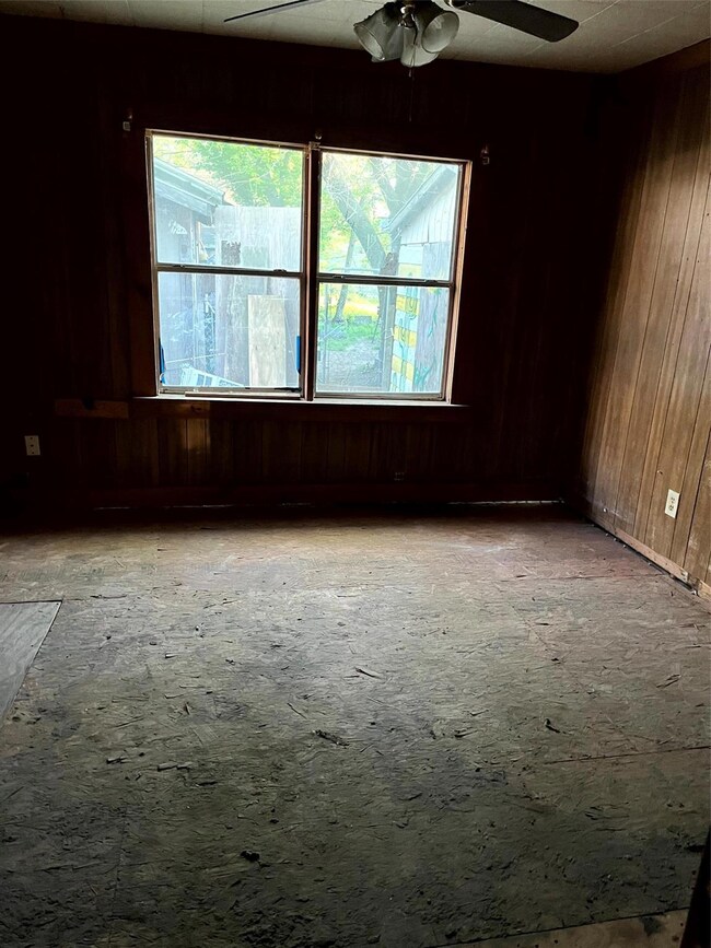 1717 N Main St, Bonham, TX 75418 - photo 5