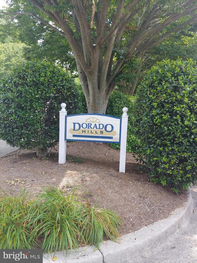 638 Belle Dora Ct, Arnold, MD 21012 - photo 2