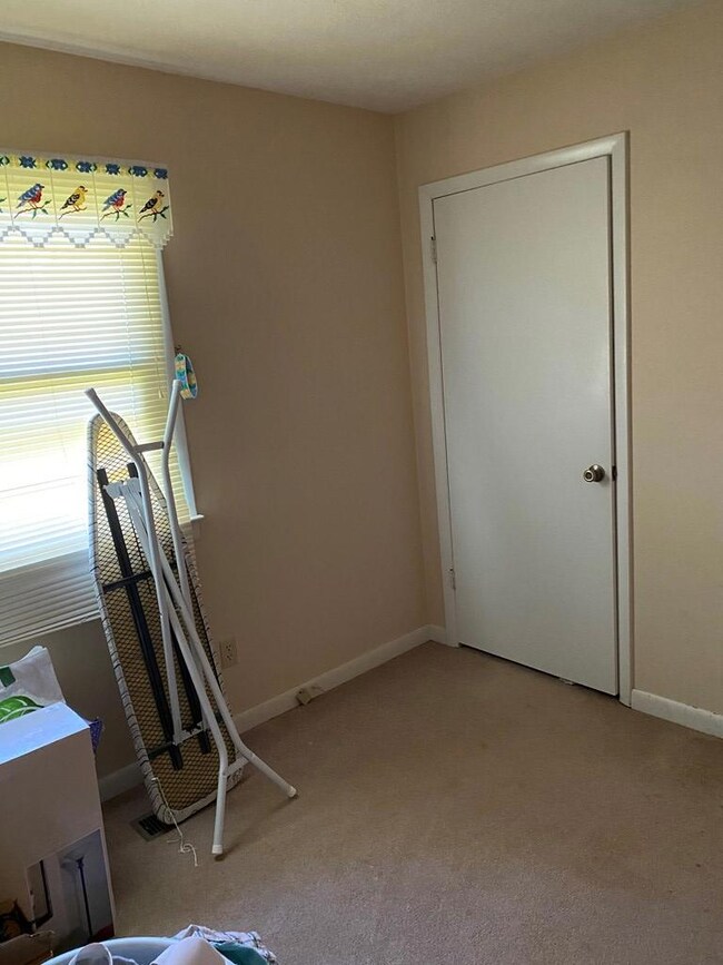 1723 Pollard Rd, Walling, TN 38587 - photo 5