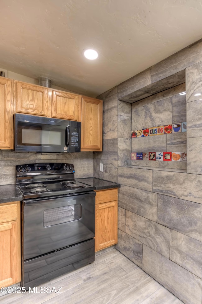 14 Kitchen photo d-3