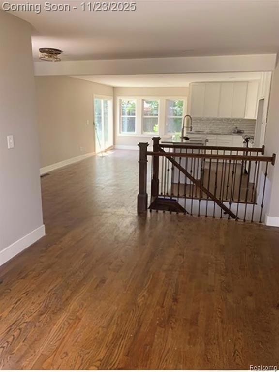 14103 Blue Skies St, Livonia, MI 48154 - photo 4