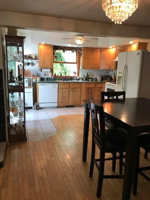 open kitchen, dining & living room area