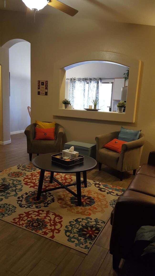 Living area 2