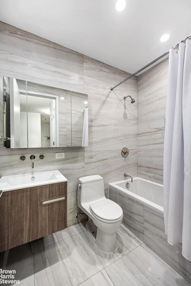 515 E 72nd St unit 5F, New York, NY 10021 - photo 6