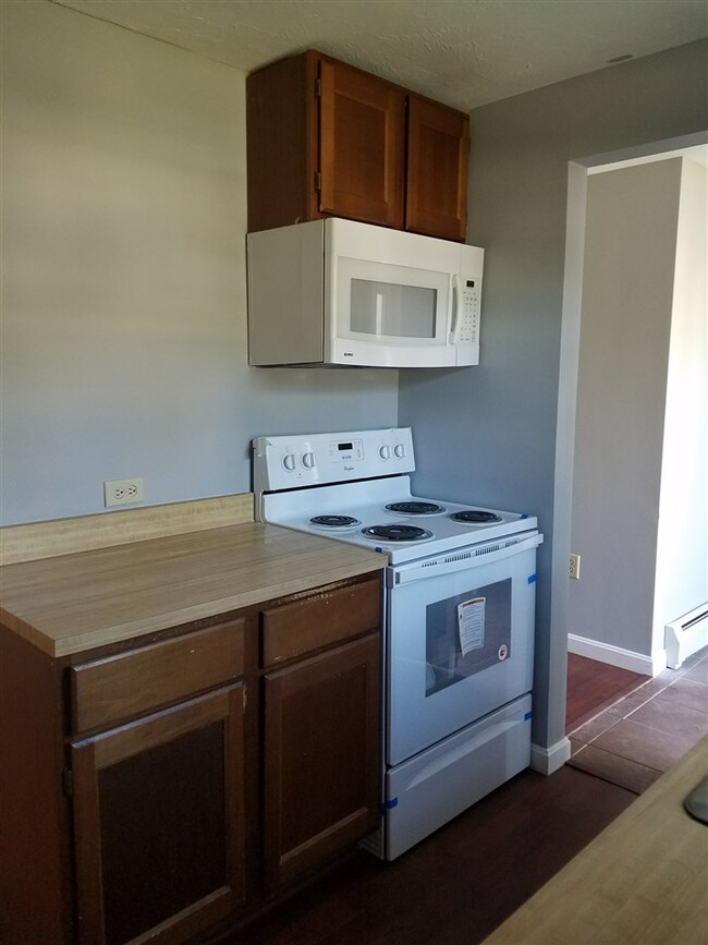 50 Great Falls Dr, Concord, NH 03303 - photo 4