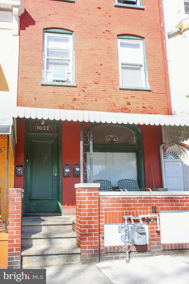 1033 Franklin St, Reading, PA 19602 - photo 3