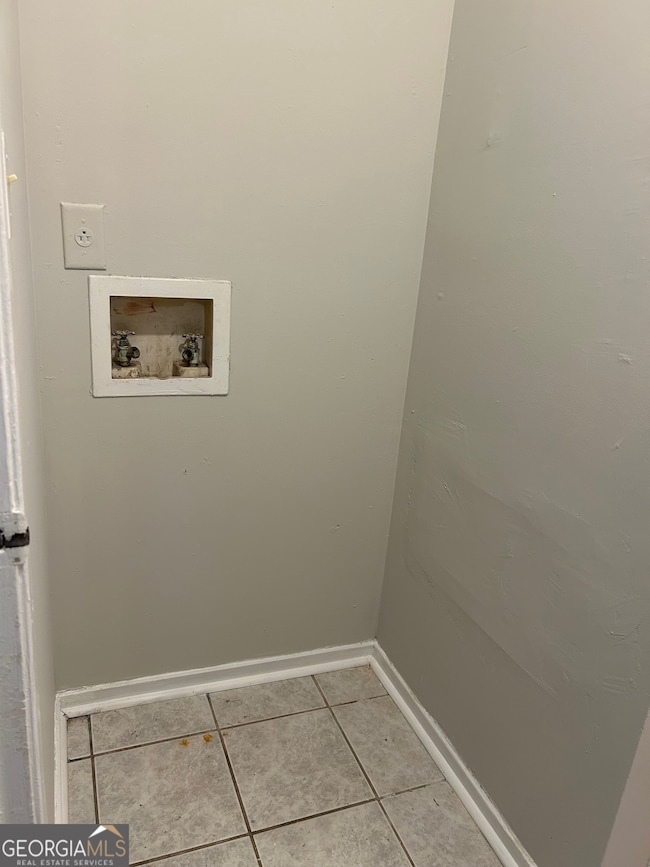 1292 Crystal Lake Rd, Atlanta, GA 30349 - photo 6