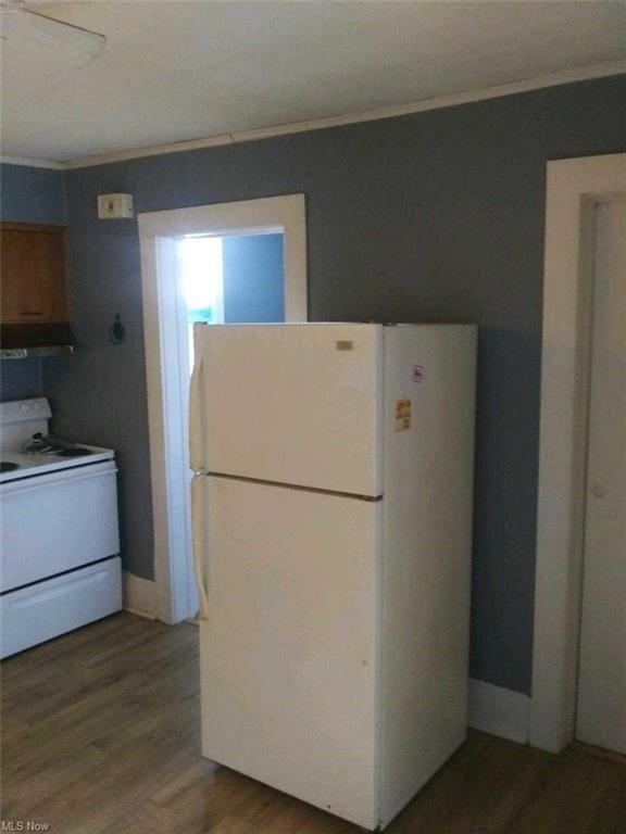 236 Locust St, Coshocton, OH 43812 - photo 5