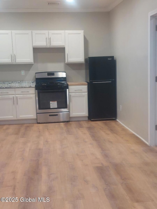 30 118th St, Troy, NY 12182 - photo 4