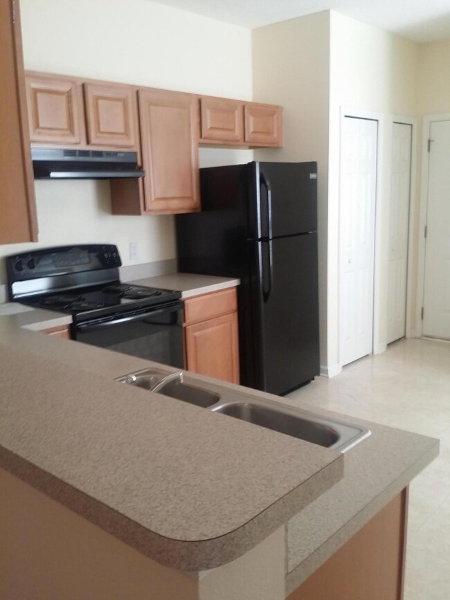 4730 Playpen Dr, Jacksonville, FL 32210 - photo 6