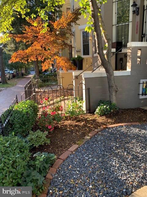 516 G St NE, Washington, DC 20002 - photo 4