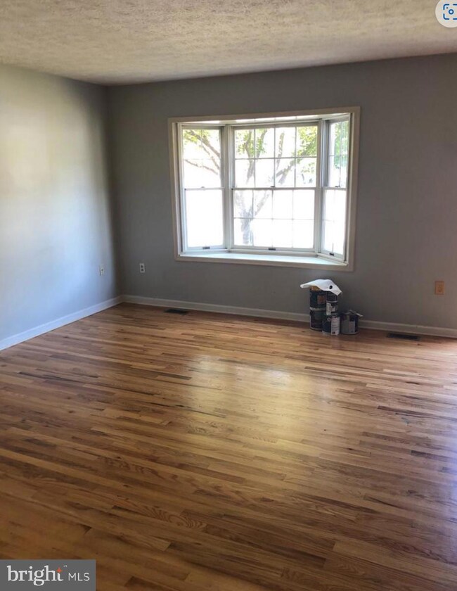 605 Tudor Dr, Winchester, VA 22603 - photo 2