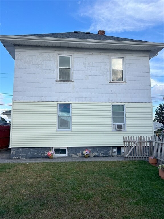 1464 Newport Ave, Pawtucket, RI 02861 - photo 2