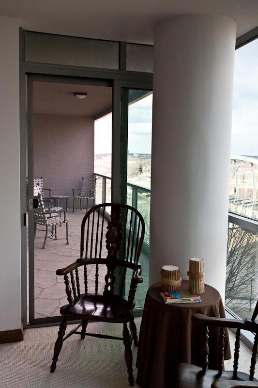 Owner's Suite w/balcony access