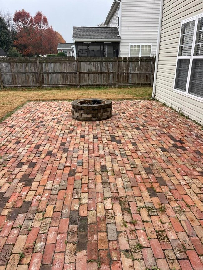 60 Ashley Ridge Dr, Burlington, NC 27215 - photo 4