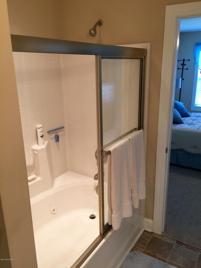 2552 Saddleback Dr unit A, Winterville, NC 28590 - photo 3