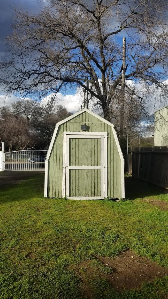 Main Gate to Gain Acccess Lots.