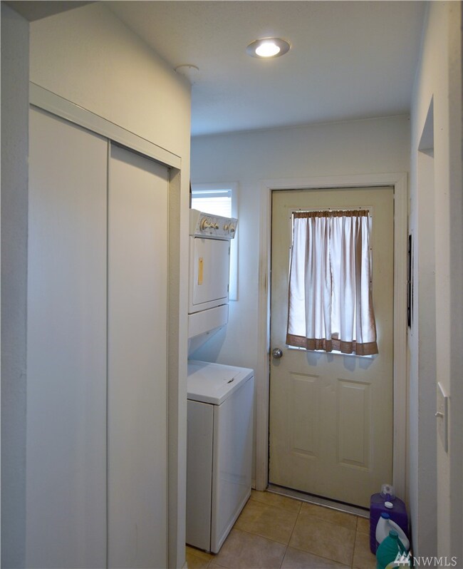 1307 Pershing Rd, Moses Lake, WA 98837 - photo 4