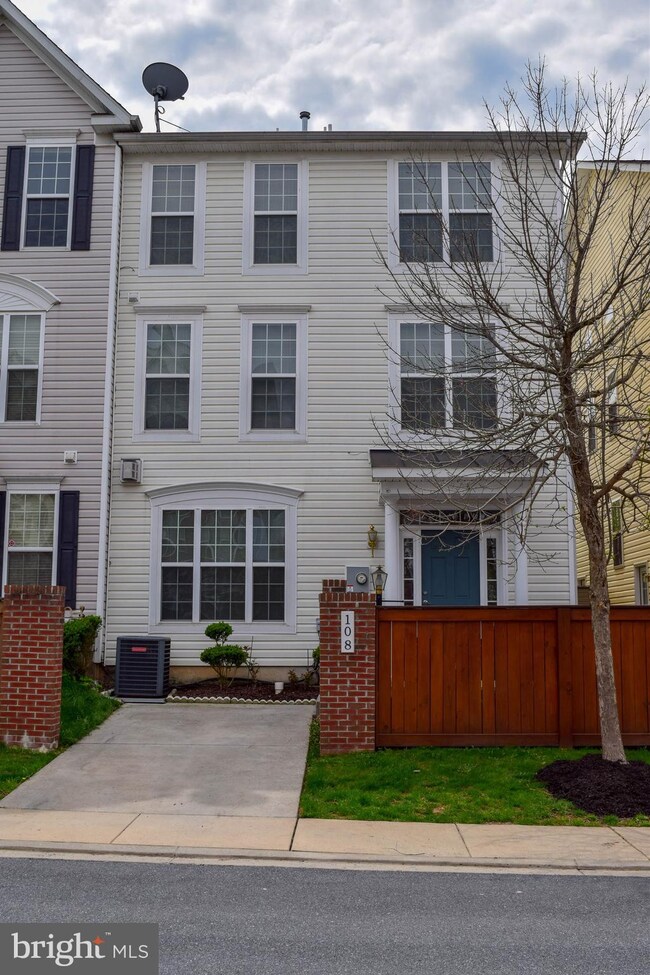 108 Leather Fern Way, Frederick, MD 21702 - photo 2