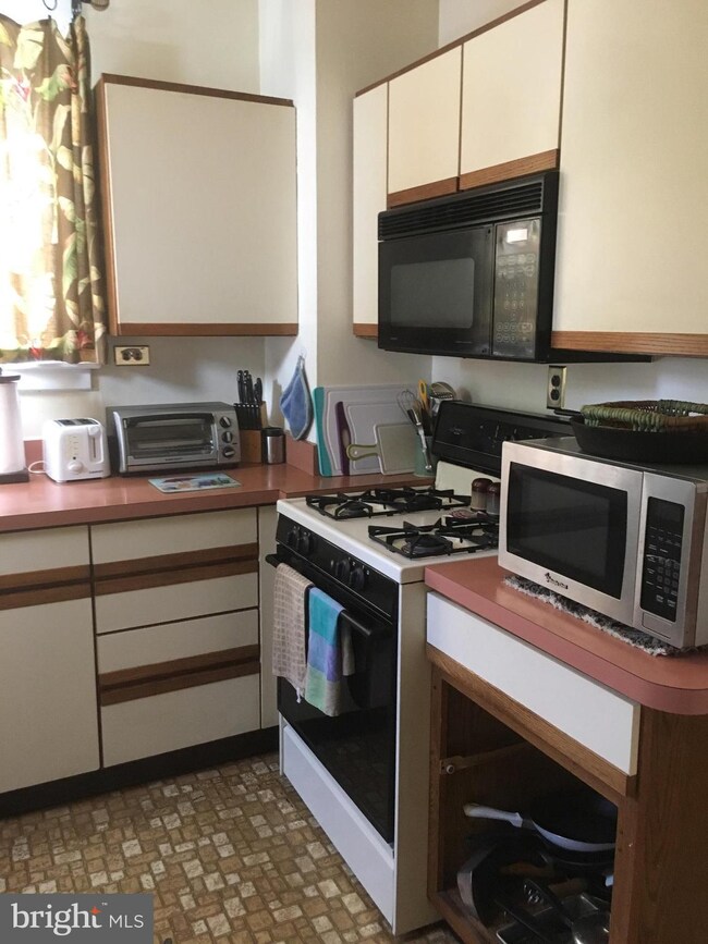 3016 Beverly Rd, Baltimore, MD 21214 - photo 4